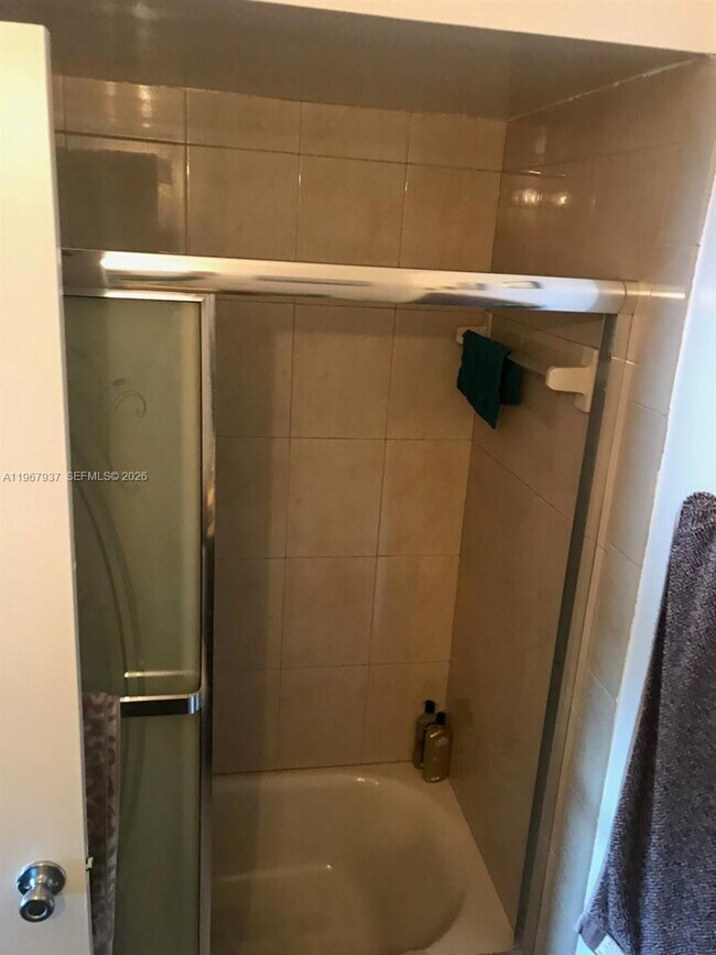 Building Photo - 301 NW 84th Ct