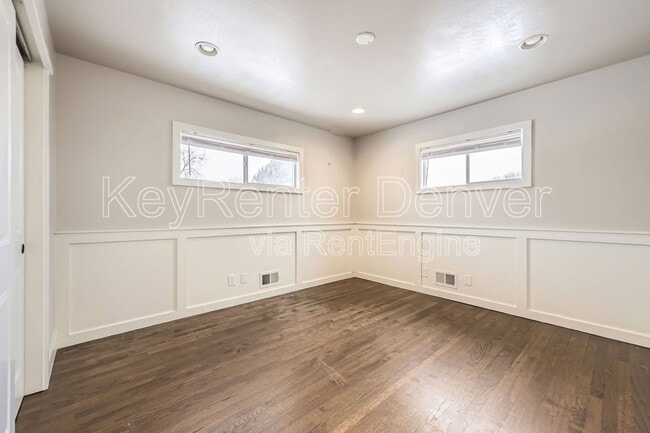 Building Photo - 10462 Carlile St