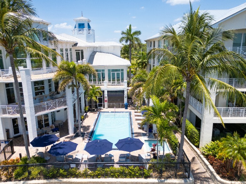 Building Photo - 275 NW Flagler Ave