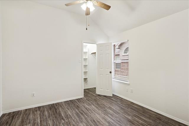 Building Photo - 7225 Chinquapin Dr