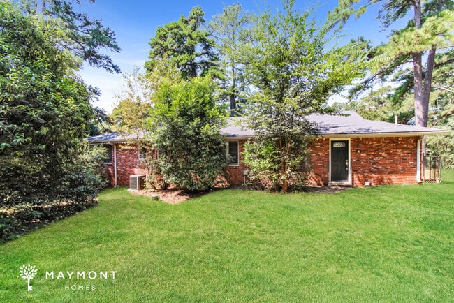 Building Photo - 1620 Morninghill Dr