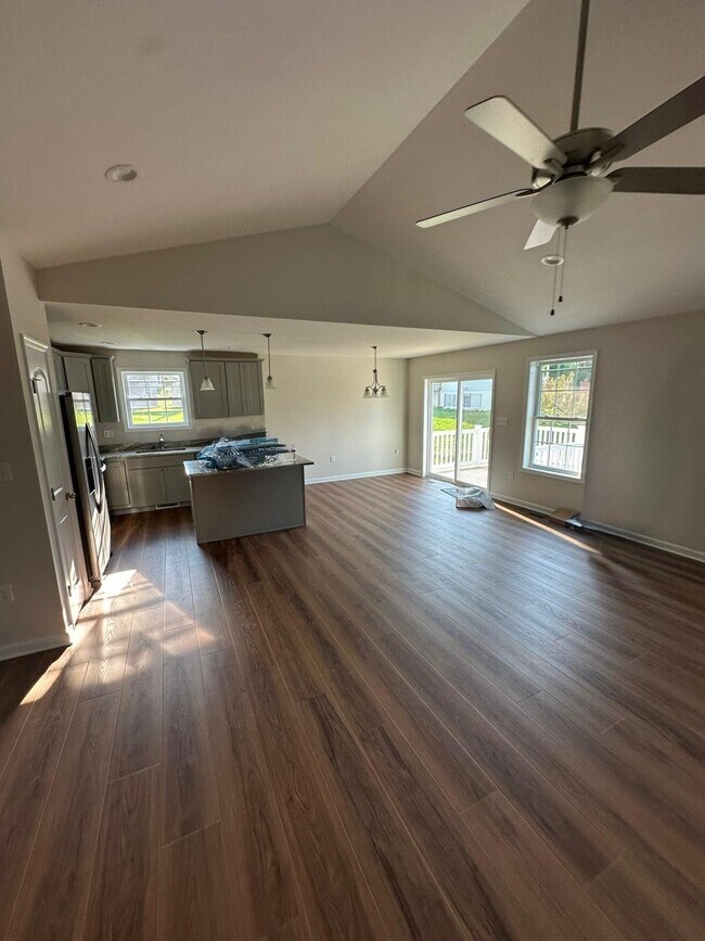 Building Photo - 209 Jensen Way