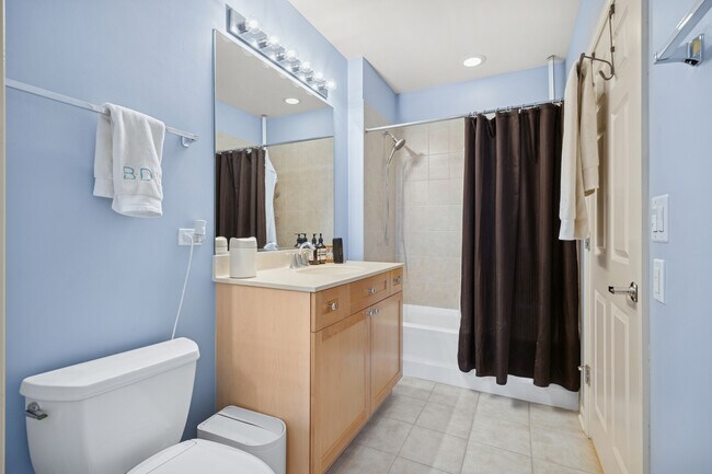 Building Photo - 7757 Van Buren St