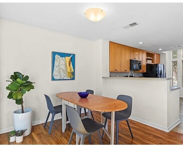 Building Photo - 9739 Wagon Train