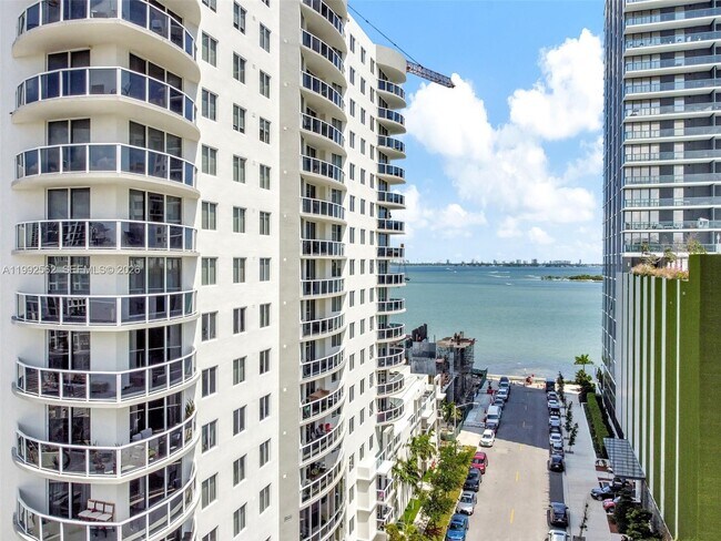 Building Photo - 601 NE 23rd St