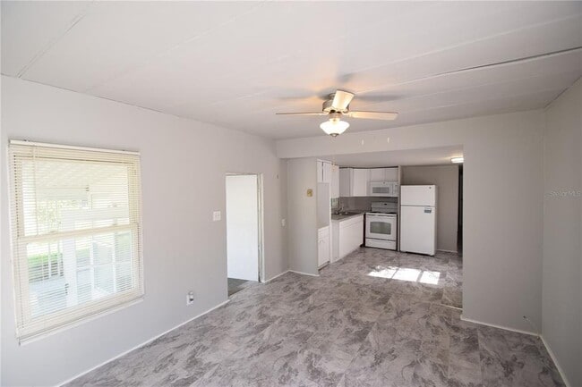 Building Photo - 3310 Peachtree Hill Rd