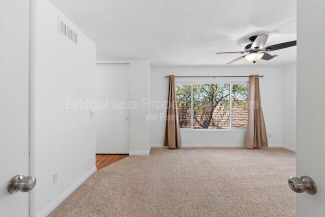 Building Photo - 11004 Collinwood Dr