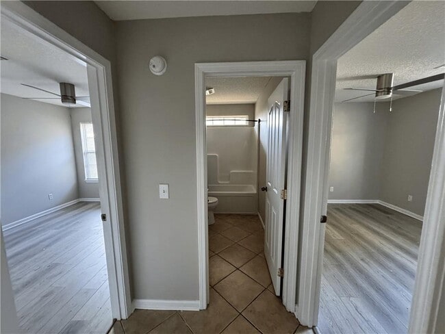 Building Photo - 104 Windridge Dr