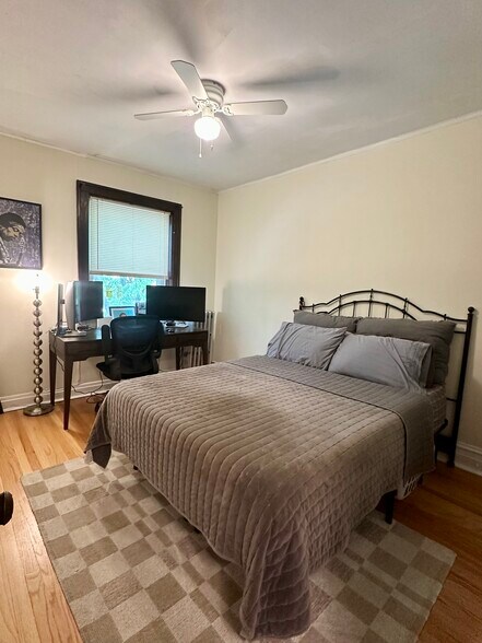 bedroom 2 w/ queen and office space - 4036 N Mozart St