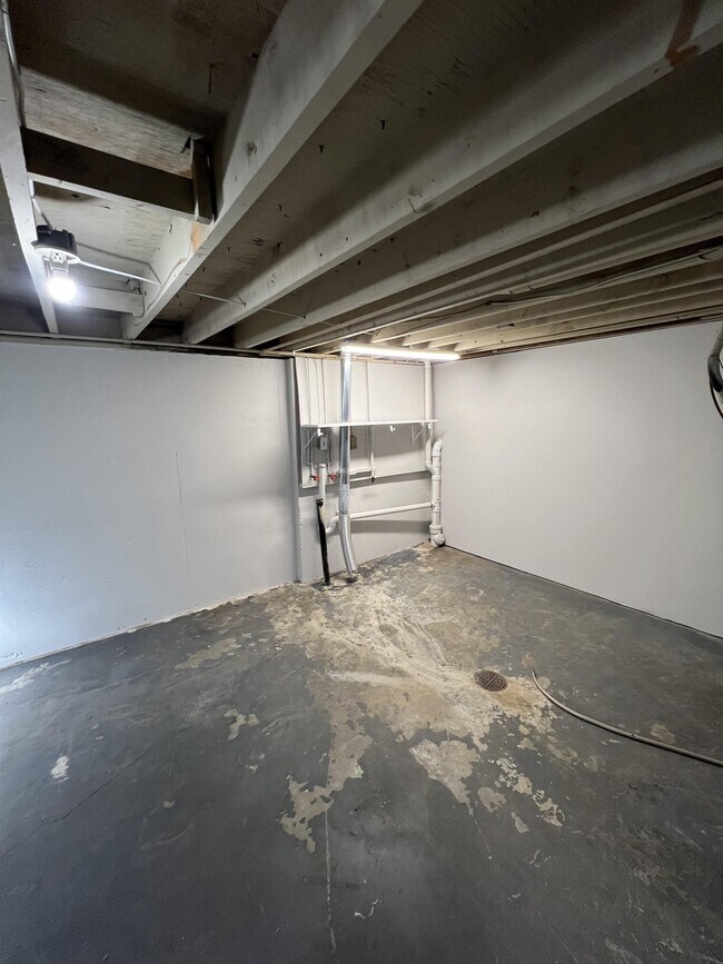 Building Photo - 16913 E 35th Terrace S