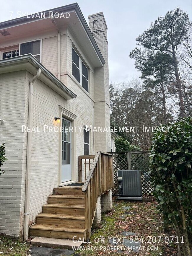 Building Photo - 7 Sylvan Rd