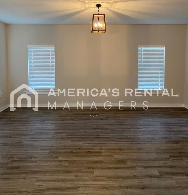 Building Photo - Home for Rent in Jemison, AL... Available ...