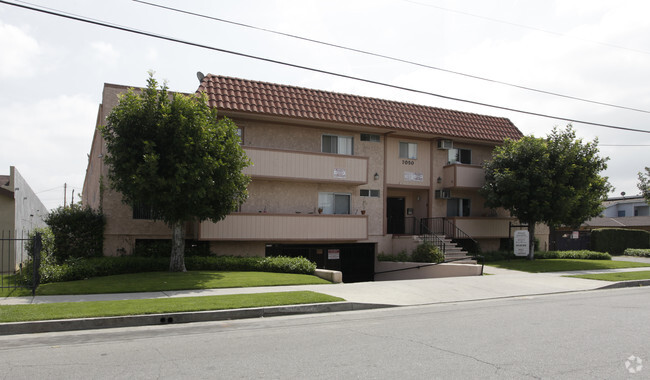 Building Photo - Milwood Apartments