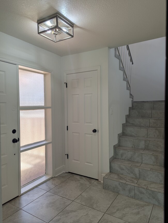 Building Photo - 7536 Fenwick Cove Ln