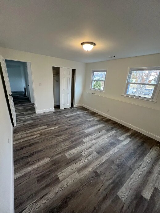 Building Photo - 331 Colonial Dr