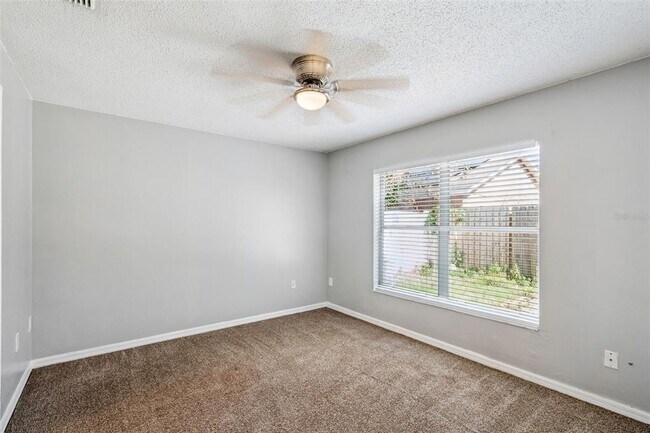 Building Photo - 5235 Florida Holly Dr