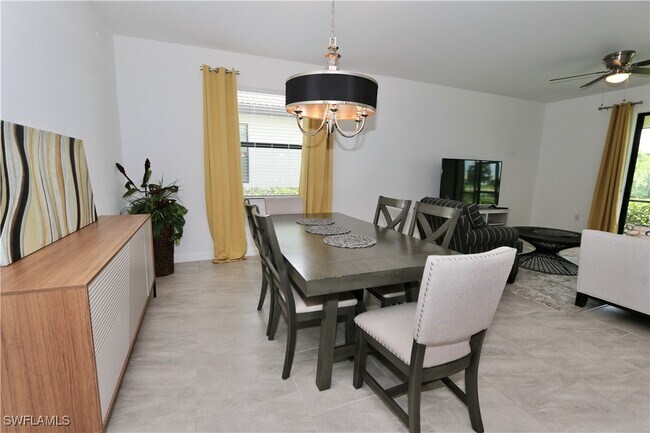 Building Photo - 18293 Ridgeline Dr