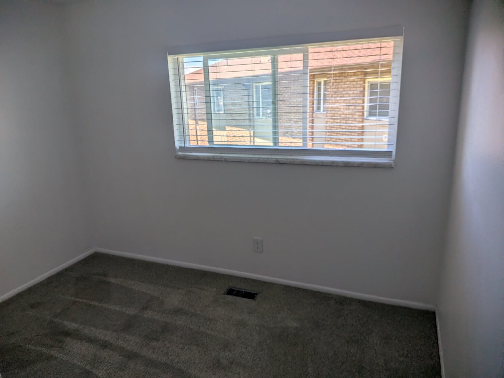 Building Photo - 1445 N Amiron Way