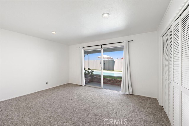 Building Photo - 2120 Temple Hills Dr