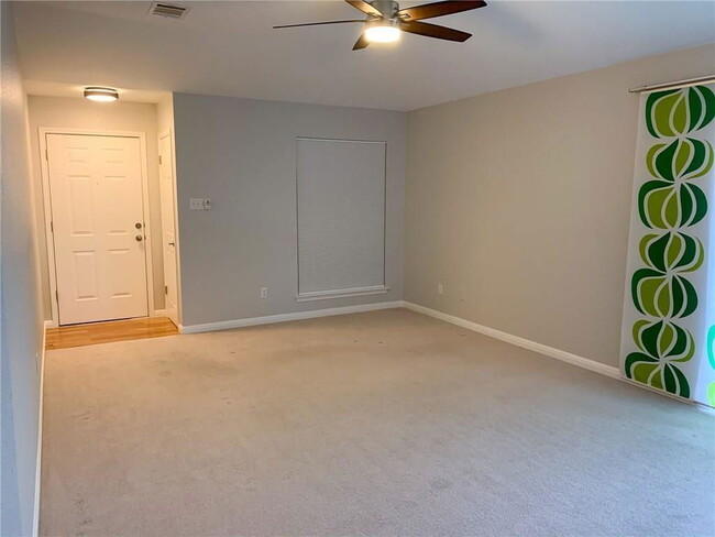 Building Photo - 1207 Shaun Dr