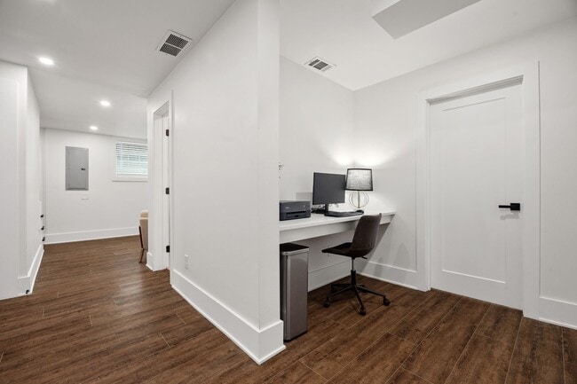 Building Photo - 1603 Ezra Church Dr NW