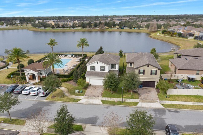 Building Photo - AWESOME 4 BDRM HOME IN GATED LEGACY PARK!