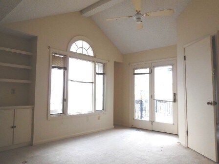 Building Photo - 227 Lakefront Blvd