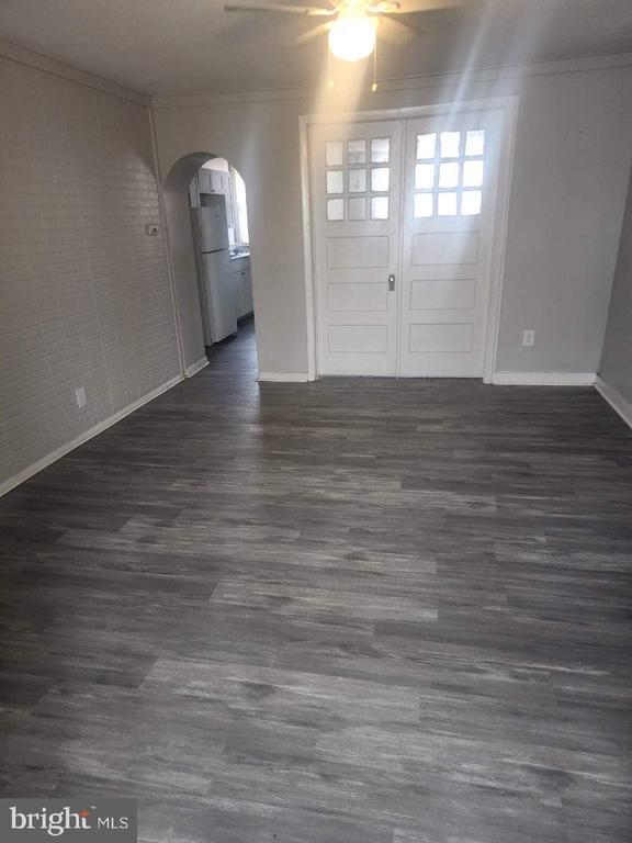 Primary Photo - 6619 Guyer Ave