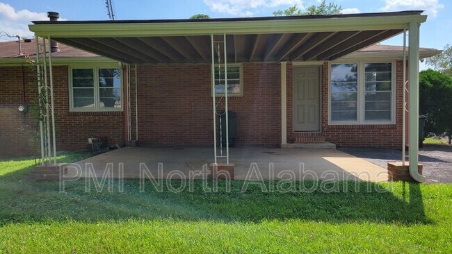Building Photo - 6408 Robinhood Ln NW