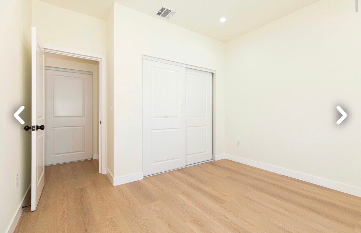 Building Photo - 2033 N Frederic St