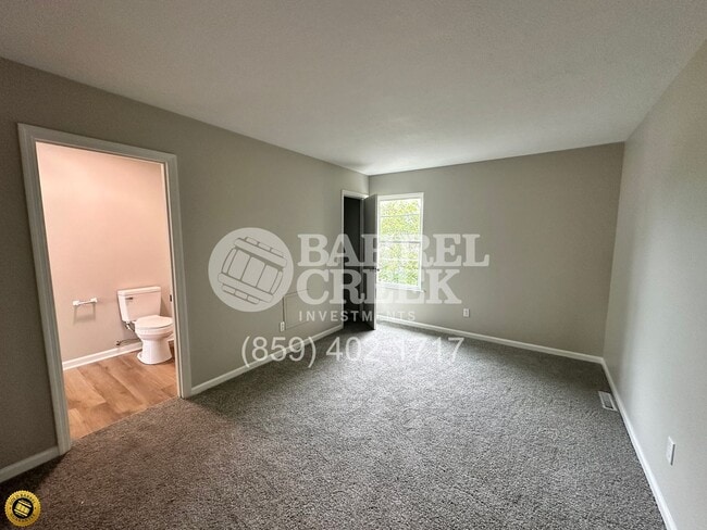 Building Photo - 2-Bed 1.5-Bath Townhome