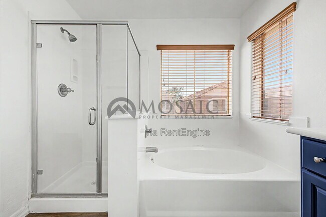 Building Photo - 599 S Buena Vista Ct