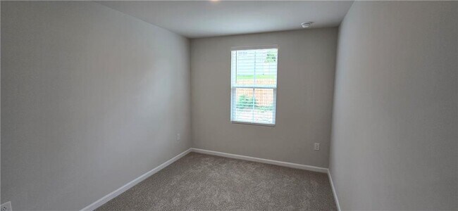 Building Photo - 24 Downing Dr