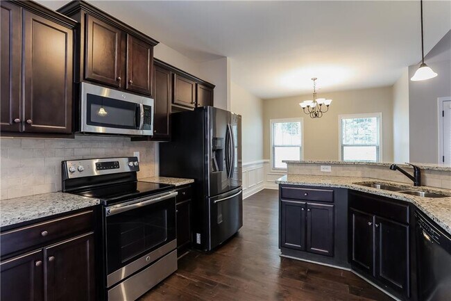 Building Photo - 51 Bridgemill Run