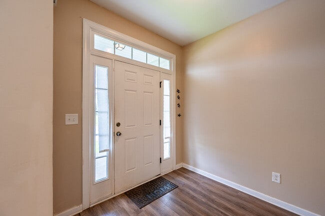 Building Photo - 1126 Fawn Forest Rd