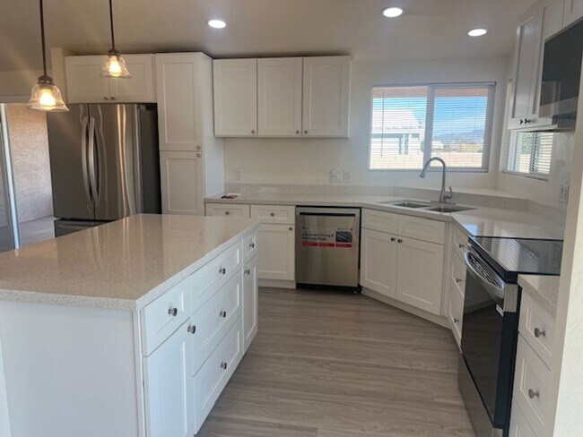 Building Photo - Sun Lakes long term Rental