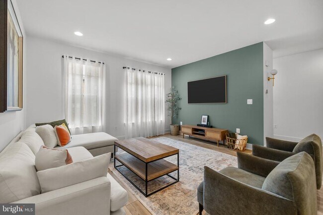 Building Photo - 42338 Nelsonville Ter