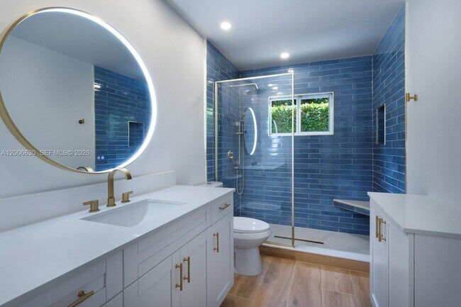 Building Photo - 13050 SW 71st Ave