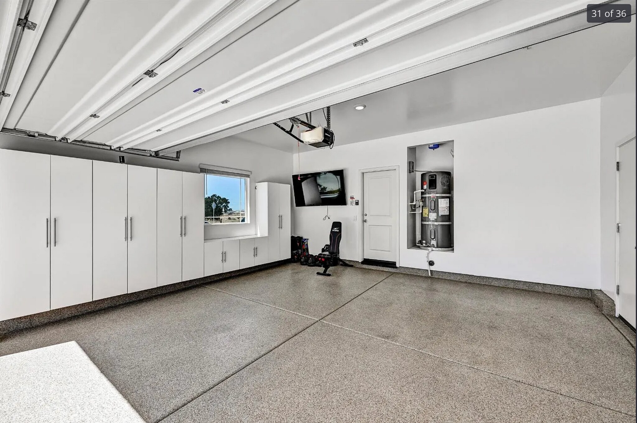 Building Photo - 5048 Cumberland Dr