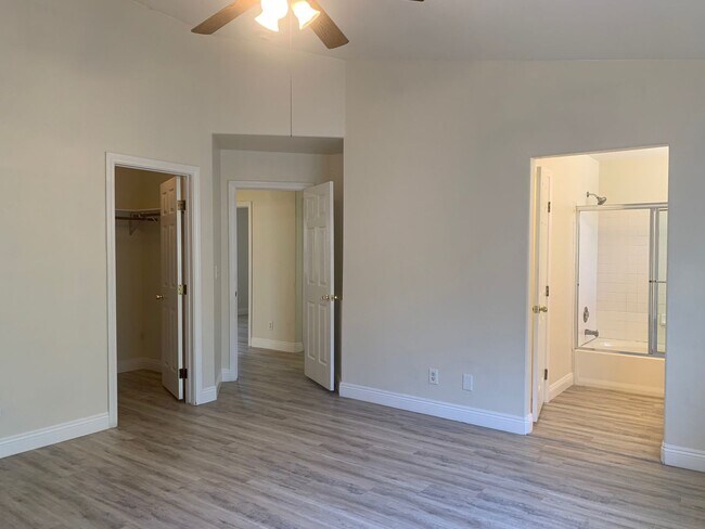 Building Photo - Single Story 3 Bedroom Home for Rent