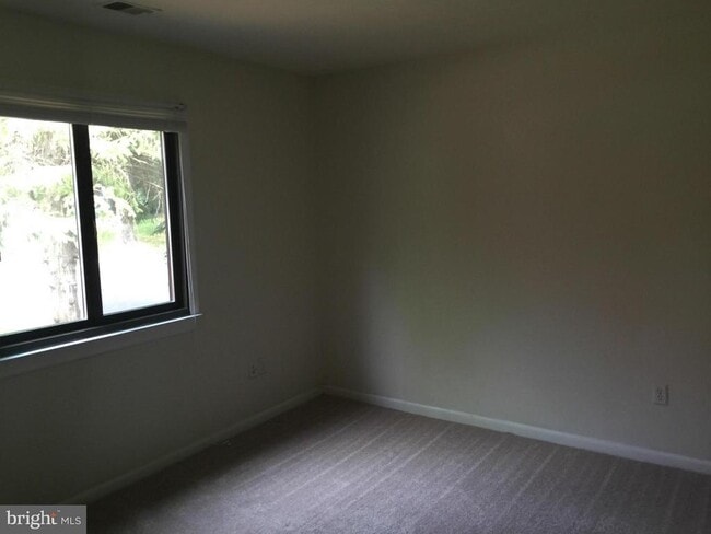 Building Photo - 11301 Gatesborough Ln
