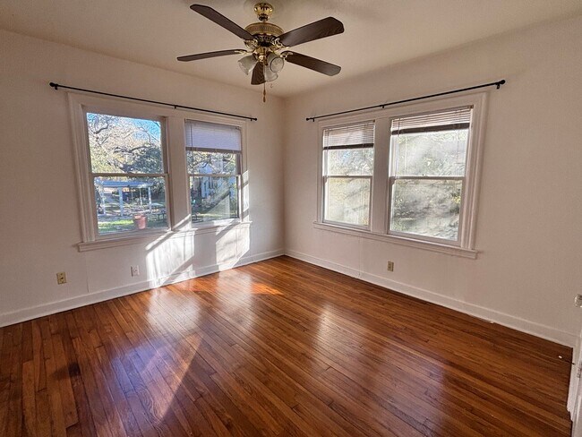 Building Photo - Fairview Properties