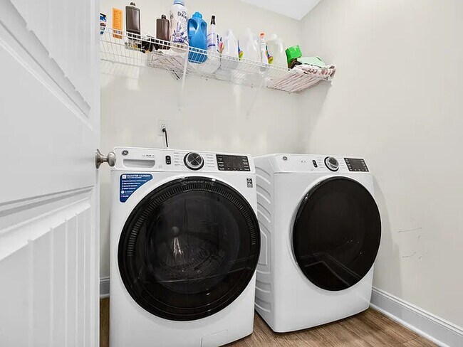 Building Photo - Earn Wealth While Leasing - Like a Homeowner - Lease to Own