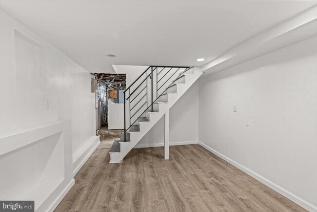 Building Photo - 316 Parsons Ave
