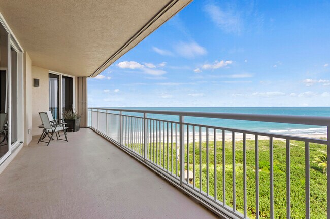 Building Photo - 3000 N Hwy A1A