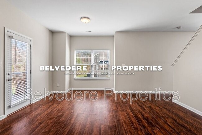 Building Photo - 116 Summerland Dr