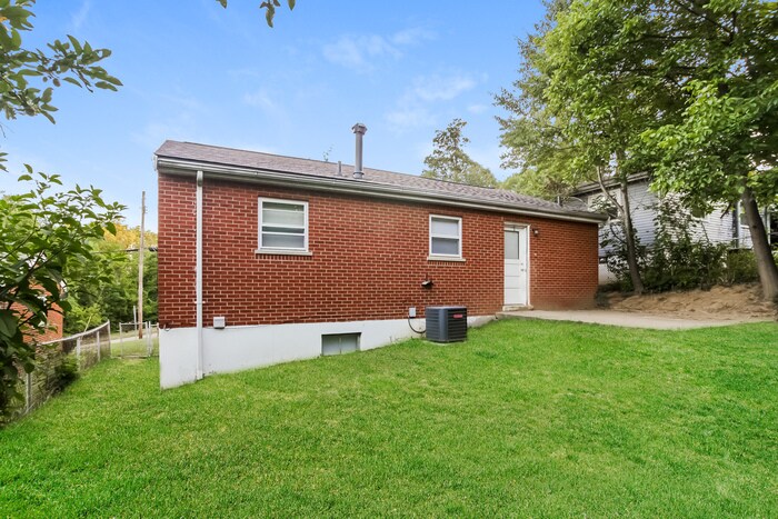 Building Photo - 112 Goodridge Dr