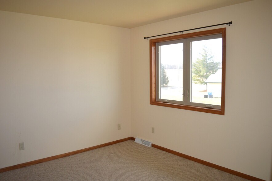 Building Photo - 1121 Union Rd