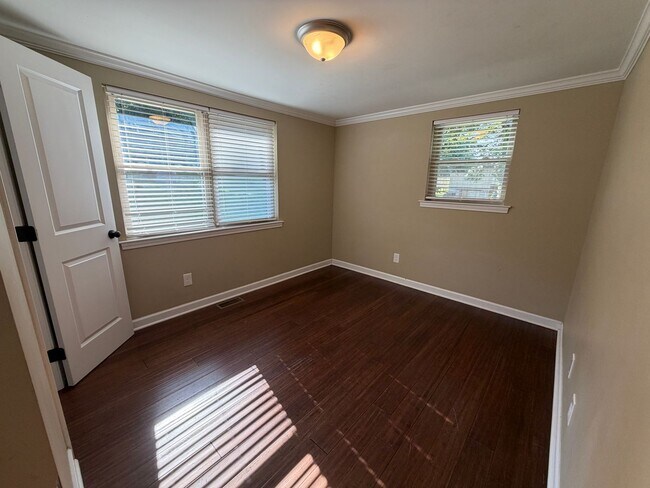 Building Photo - 404 Pilch Rd