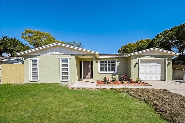 Primary Photo - 9824 Richwood Ln